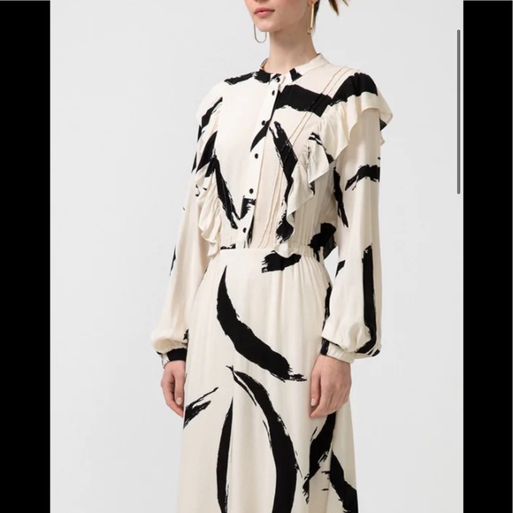 touché privé Dresses & Skirts - Long sleeve maxi dress BNWT